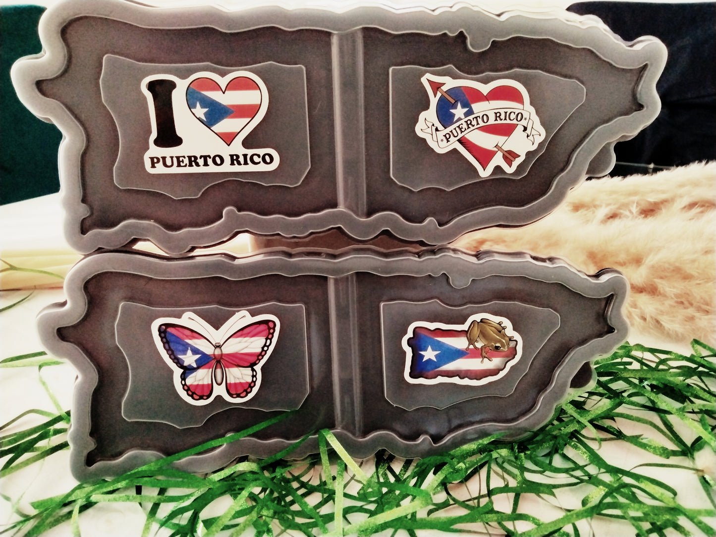 Bandeja mapa de Puerto Rico con Dulces Típicos  cada una $12.00
